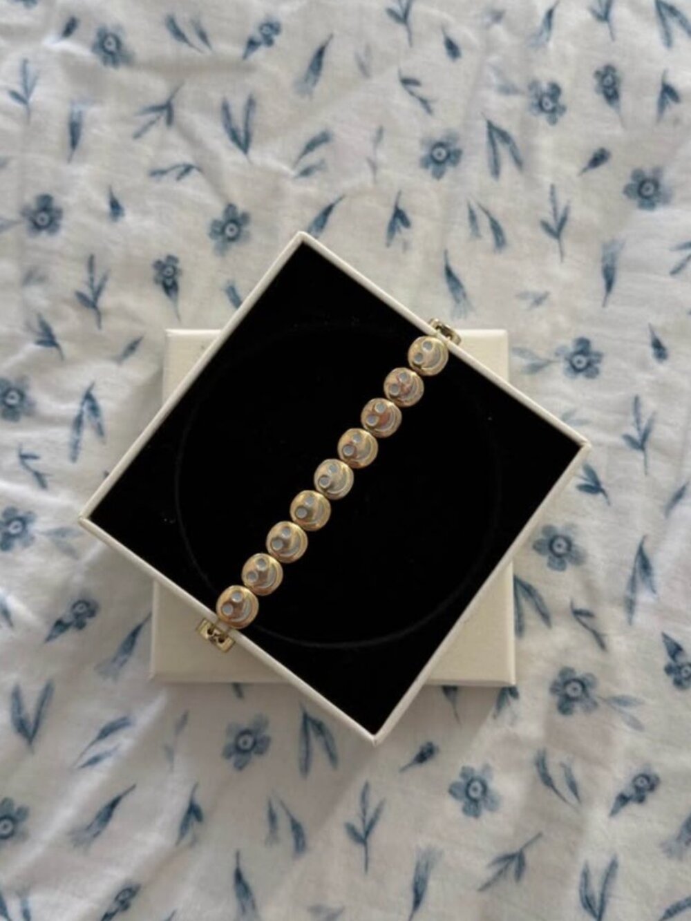 LISA GOZLAN THE "RIVER ROSE" BRACELET - Picture 3 of 4